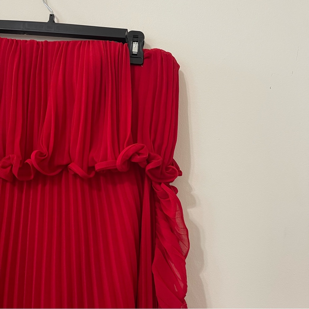 Badgley Mischka Strapless Pleated Ruffle Gown - Picture 10 of 14